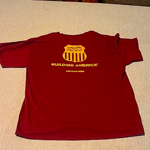 New Mens L Union Pacific Railroad recruiter t-shirt - Picture 1 of 5